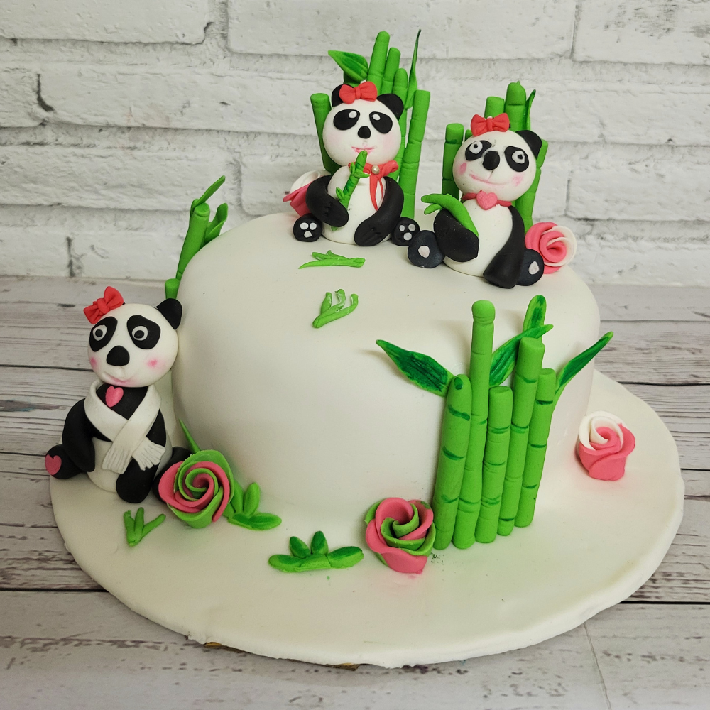 Cake Artistry Hub Fondent Cake (2)